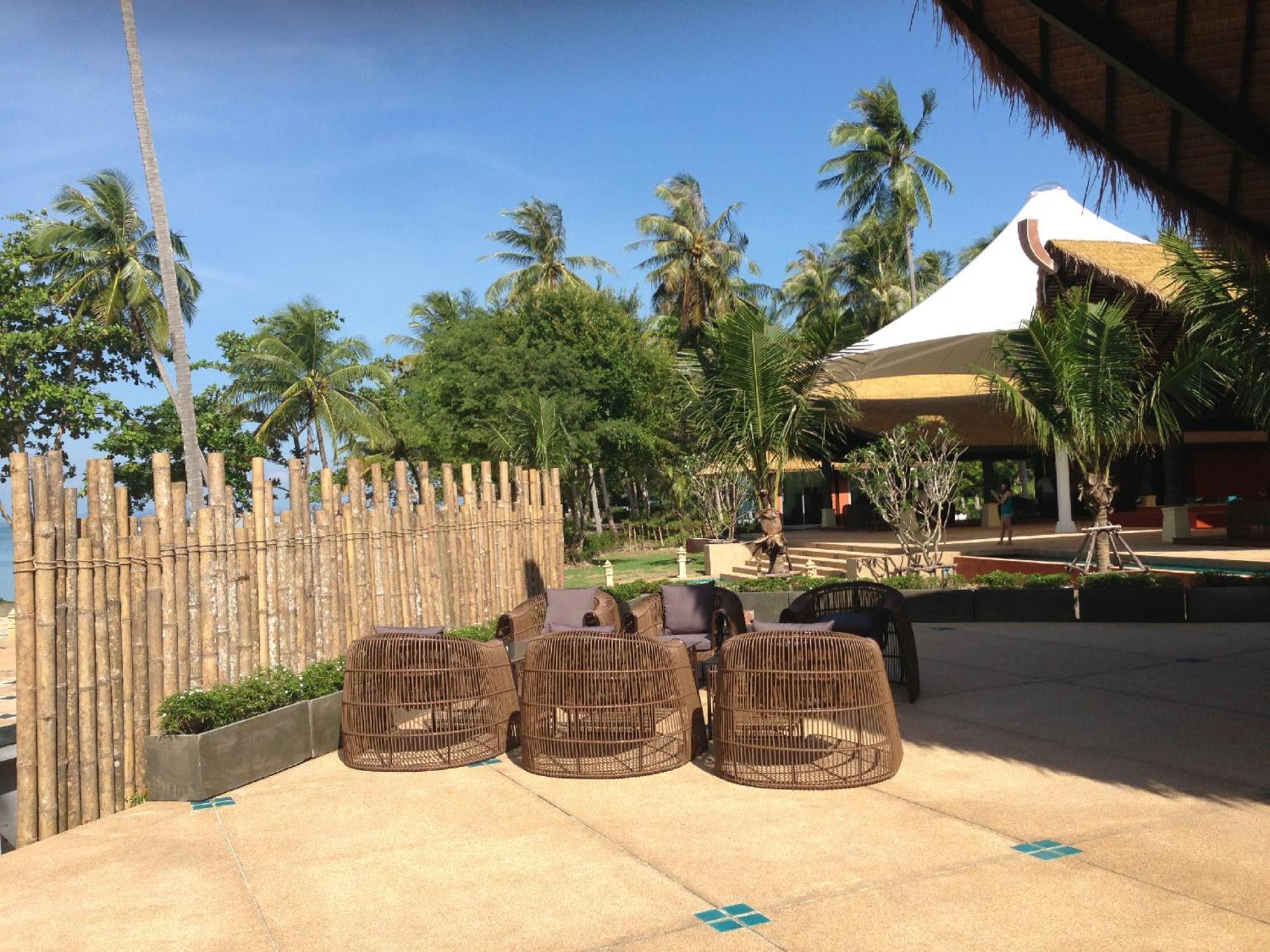 Blue Bay Resort - Access To Pool And Beach-Phuket & Krabi Ko Yao Esterno foto The beach at the resort