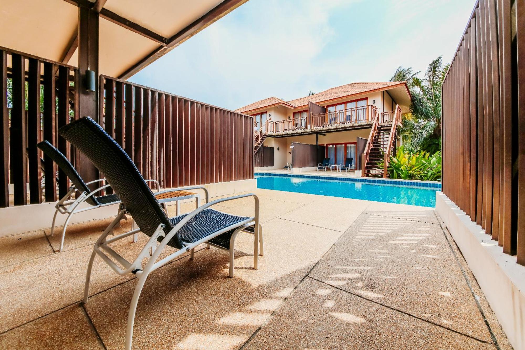 Blue Bay Resort - Access To Pool And Beach-Phuket & Krabi Ko Yao Esterno foto The swimming pool at the resort