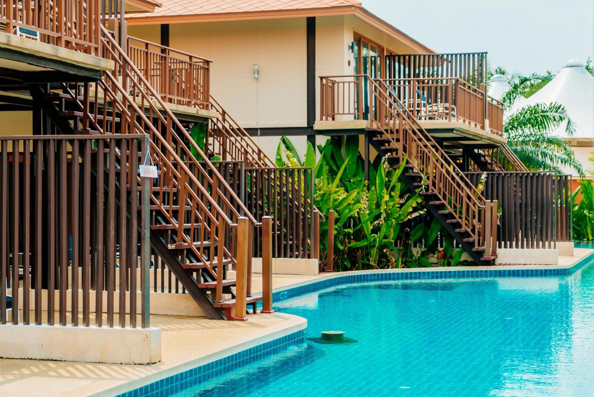 Blue Bay Resort - Access To Pool And Beach-Phuket & Krabi Ko Yao Esterno foto The swimming pool at the resort